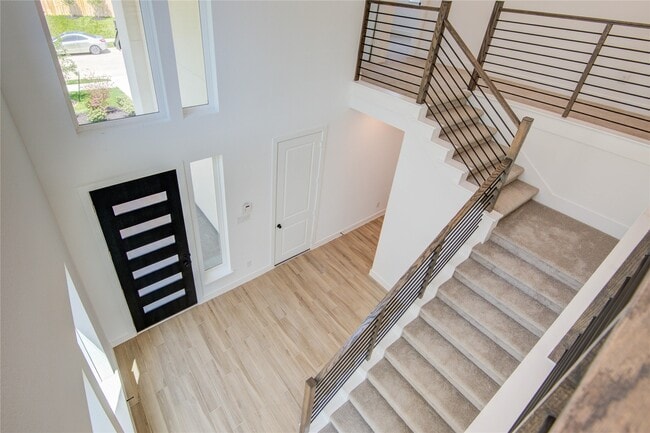 Building Photo - 21803 Fitzroy Mnr Ln