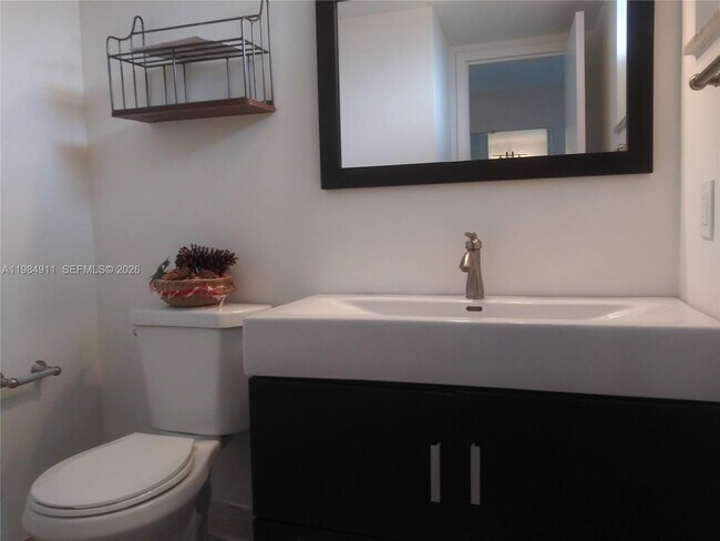 Building Photo - 7900 Tatum Waterway Dr