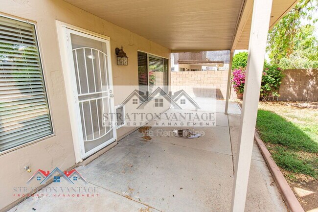 Building Photo - 7420 W Los Gatos Dr