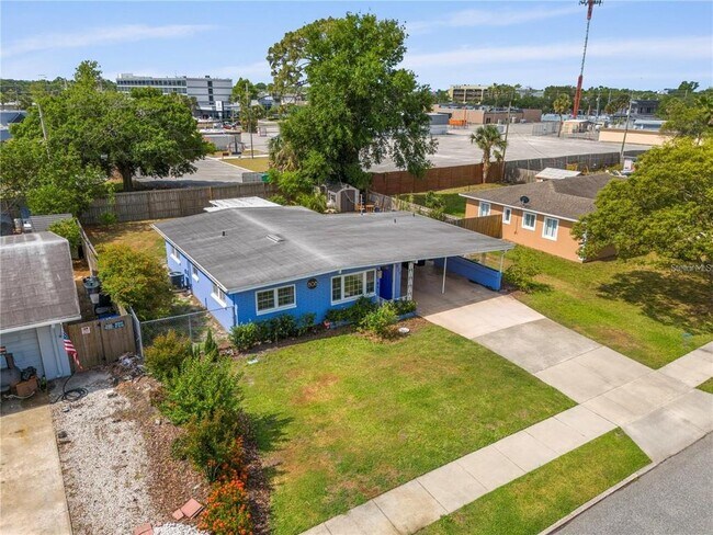 Building Photo - 808 Malone Dr