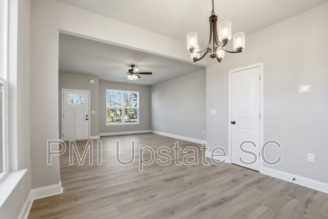 Building Photo - 109 Virginia Ave