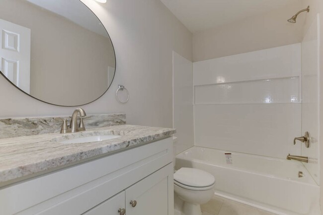 Building Photo - 1121 Nipigon Ct