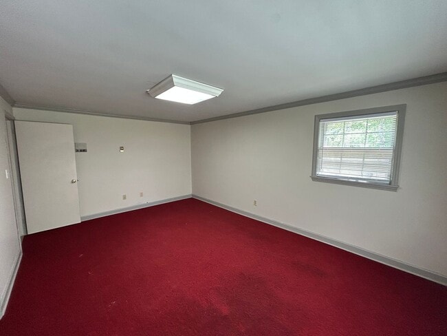 Building Photo - Spacious Multi-Level Brick Home