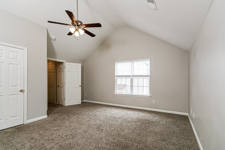 Building Photo - 5712 Falls Ridge Ln