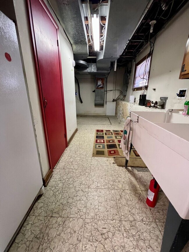 Building Photo - Stunning 4-Bedroom Single Family Home in Wyncote! Available NOW!