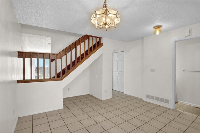 Building Photo - Cute 2 Bedroom 2.5 Bath Townhome in Cherry Creek Schools, 2 Reserved Parking Spots, Great Locatio...