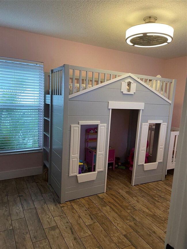 Building Photo - 7485 Royal Palm Blvd