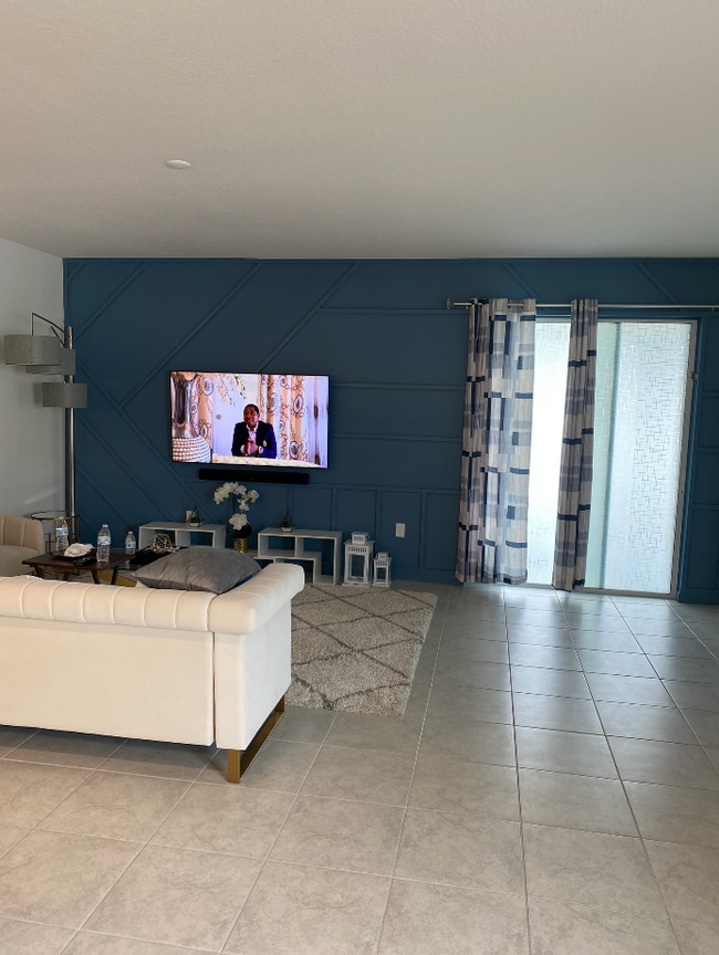 Building Photo - 100 Lavenna Ave