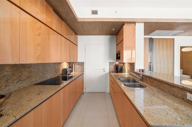 Building Photo - 50 South Pointe Dr