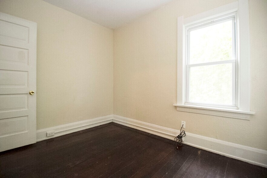 Building Photo - 830 Homer Ave