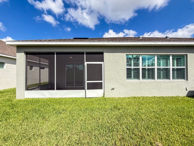 Building Photo - Elegant  2 bed, 2 bath Villa in BridgeWater Landing 55+ community – Maintenance-Free Living at It...