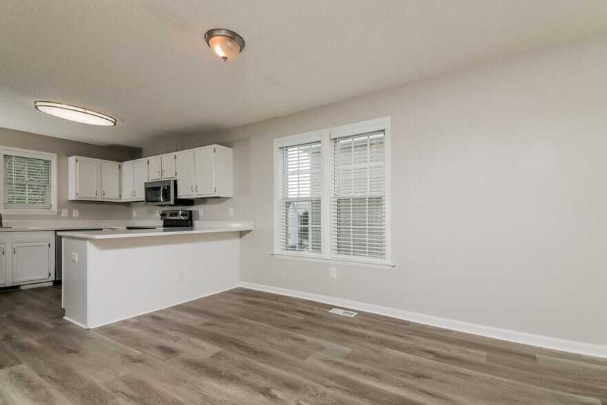 Building Photo - 4408 Windsock Ln