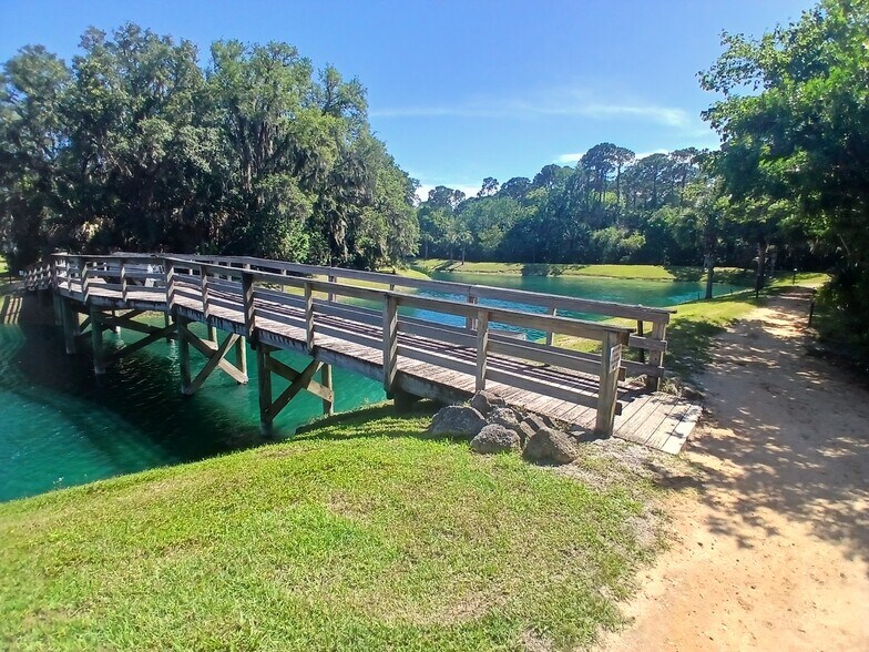 Building Photo - 100 Canopy Walk Ln