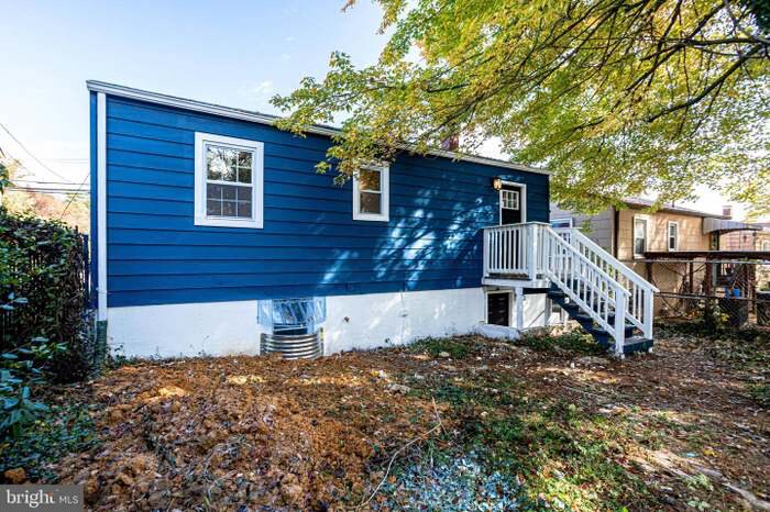 Building Photo - 4331 Shell St