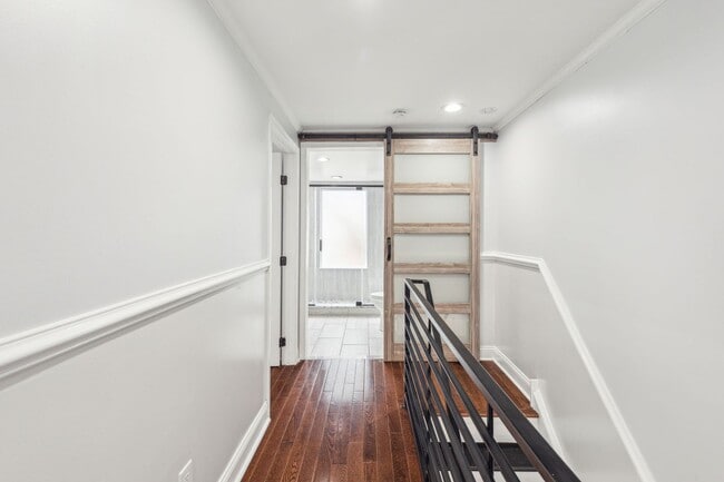 Building Photo - Newly Renovated Single Family Brewerytown
