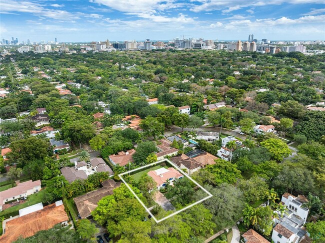 Building Photo - 1503 Granada Blvd