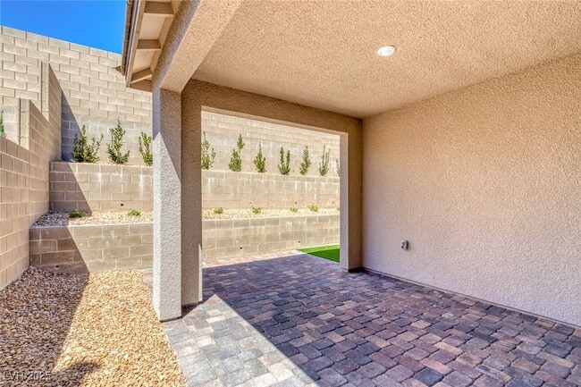 Building Photo - 1561 Crowned Eagle St
