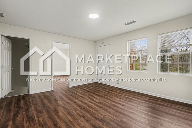 Building Photo - 5799 Redan Rd