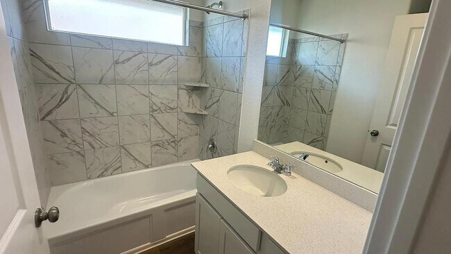 Building Photo - 121 Tofalla