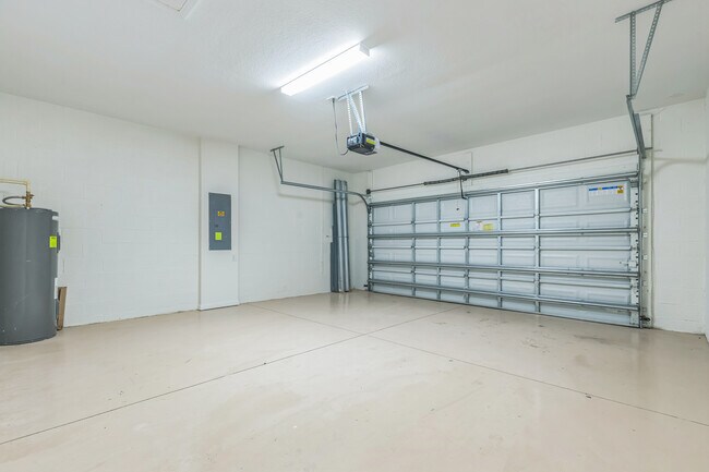 Building Photo - 4318 Teaberry Ln