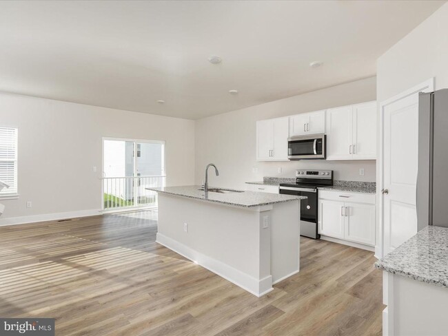 Building Photo - 115 Manasquan Wy