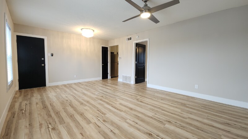 Building Photo - 10824 Big Bend Rd