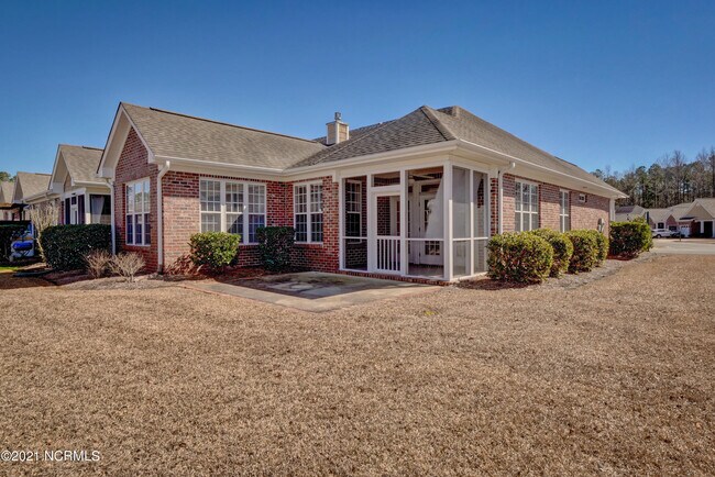 Building Photo - 1302 Suncrest Way