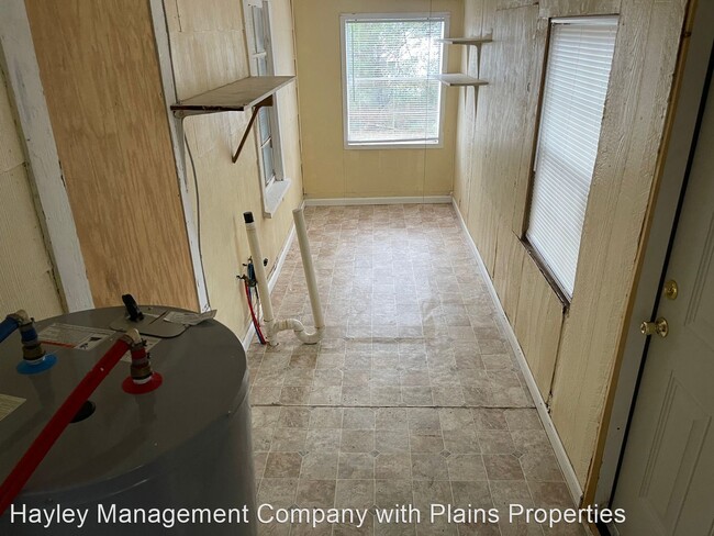 Building Photo - 2 br, 1 bath House - 1108 Staley Avenue