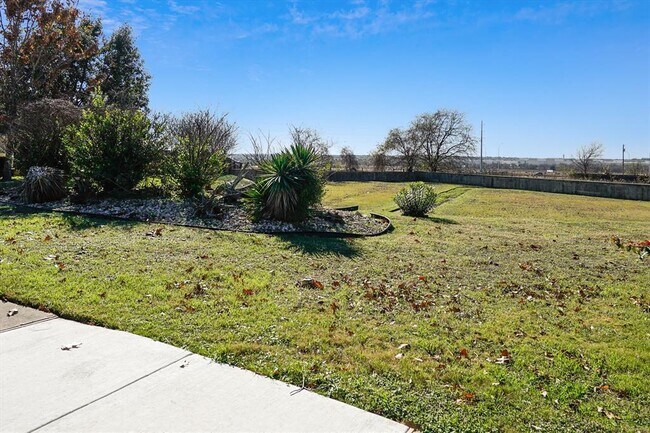 Building Photo - 2858 Southampton Way