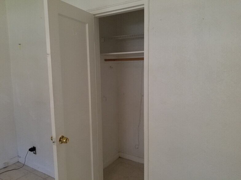 South Room Closet - 2846 Van Buren St