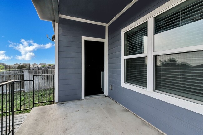 Building Photo - COMING SOON - MID MAY