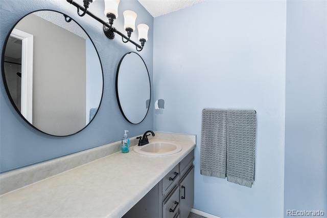 Building Photo - 4760 S Wadsworth Blvd