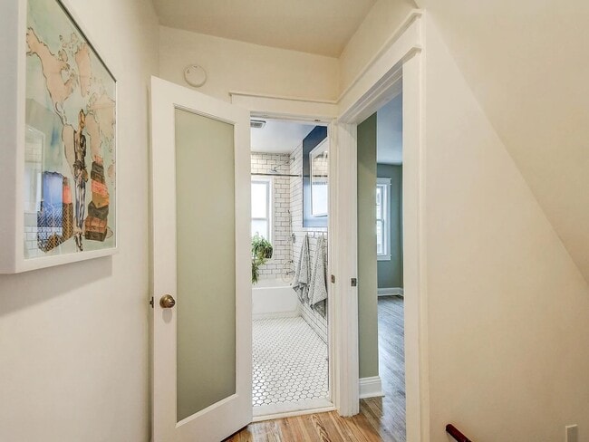 Building Photo - 2721 Miles Ave