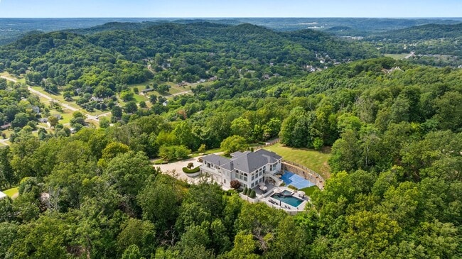 Building Photo - Located in the gated Valhalla community in Brentwood