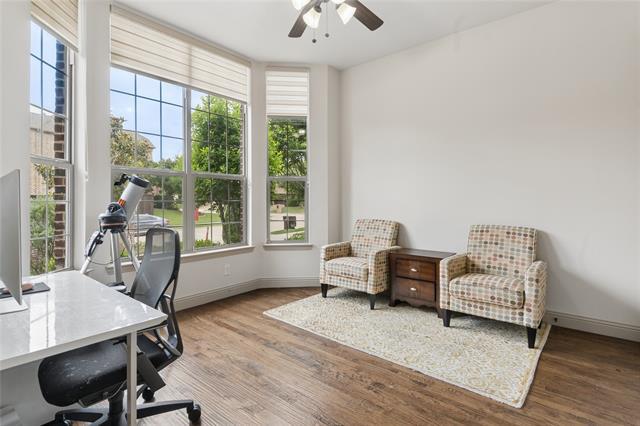Building Photo - 8212 Oakwood Dr