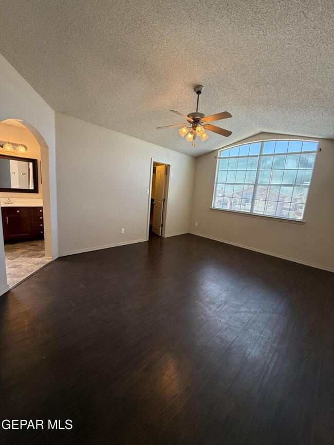 Building Photo - 12557 Paseo Lindo Dr