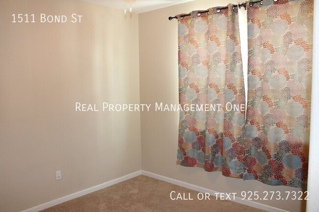 Building Photo - 1511 Bond St