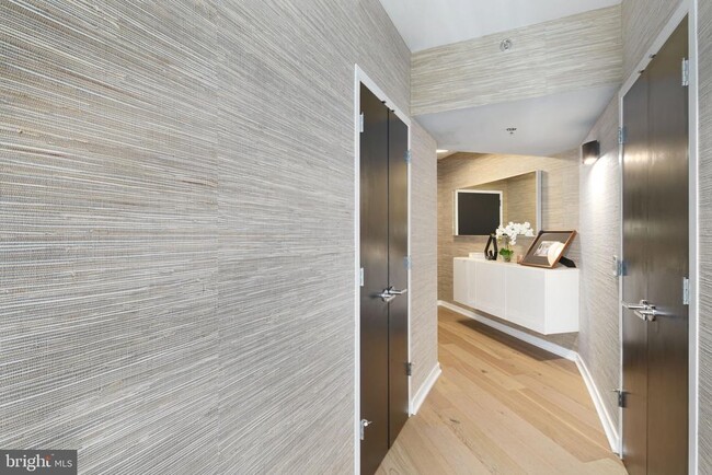 Building Photo - 2101 Market St