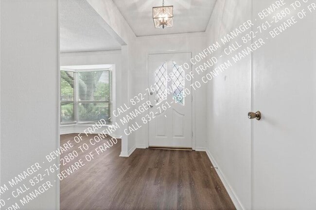 Building Photo - 4536 Jenning Dr