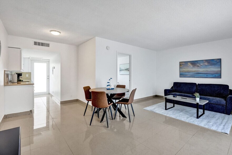 Building Photo - 905 N Federal Hwy