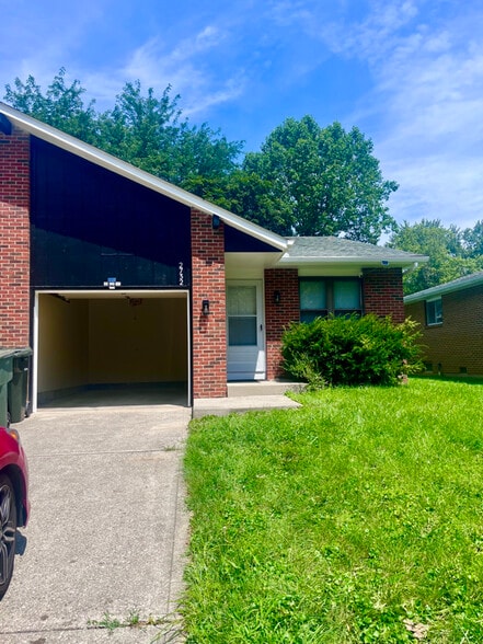 Primary Photo - 2732 Blendon Woods Blvd