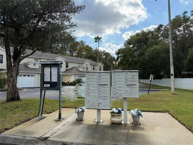 Building Photo - 11241 Cedar Hollow Ln