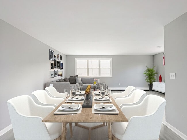 Building Photo - Fully Renovated Single Family House