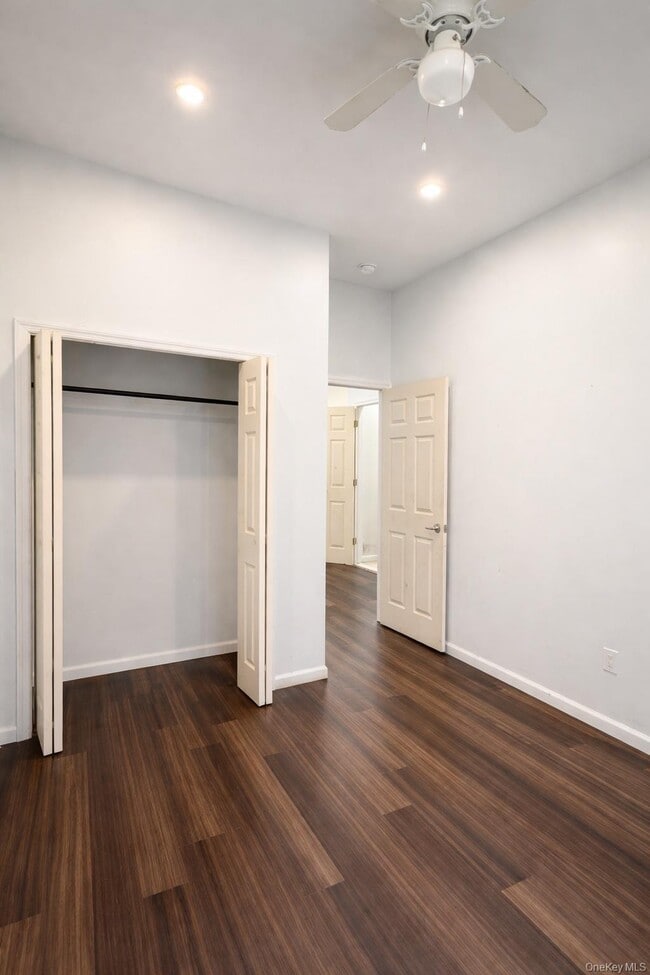 Building Photo - 420 Broadway