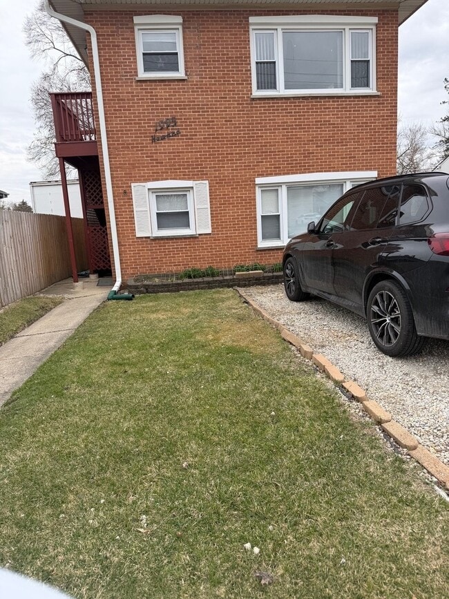 Building Photo - 1995 Howard Ave