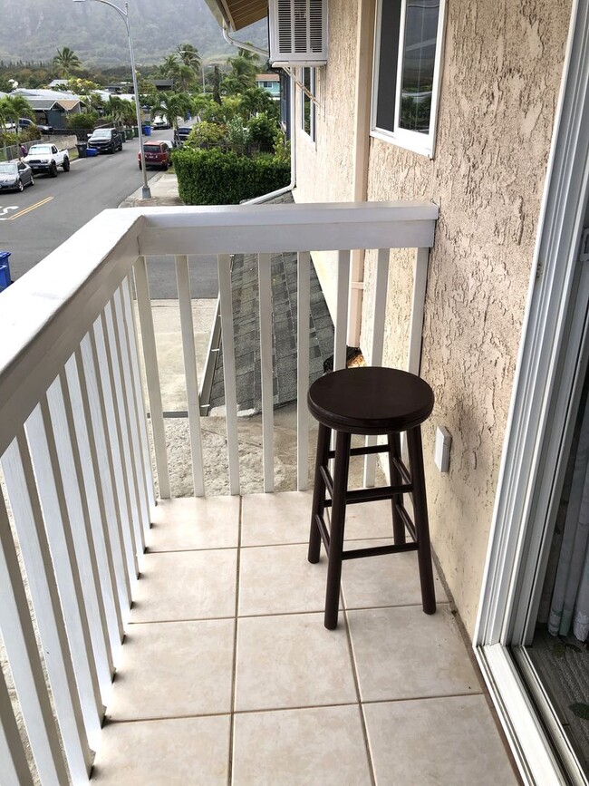 Building Photo - Charming Studio/1/1, Located in Waimanalo,...