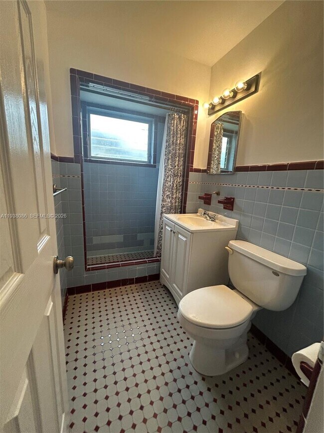 Building Photo - 1839 Wiley St