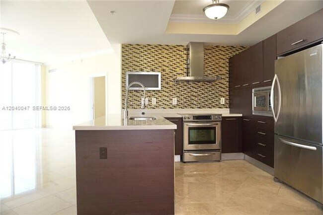 Building Photo - 200 Sunny Isles Blvd