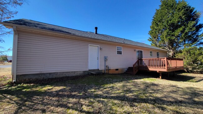 Building Photo - 3 Bed, 2 Bath Home Available in Greer