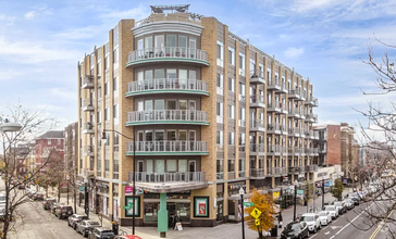 Building Photo - Stunning 2 BR/2 BA Condo in Adams Morgan! ...